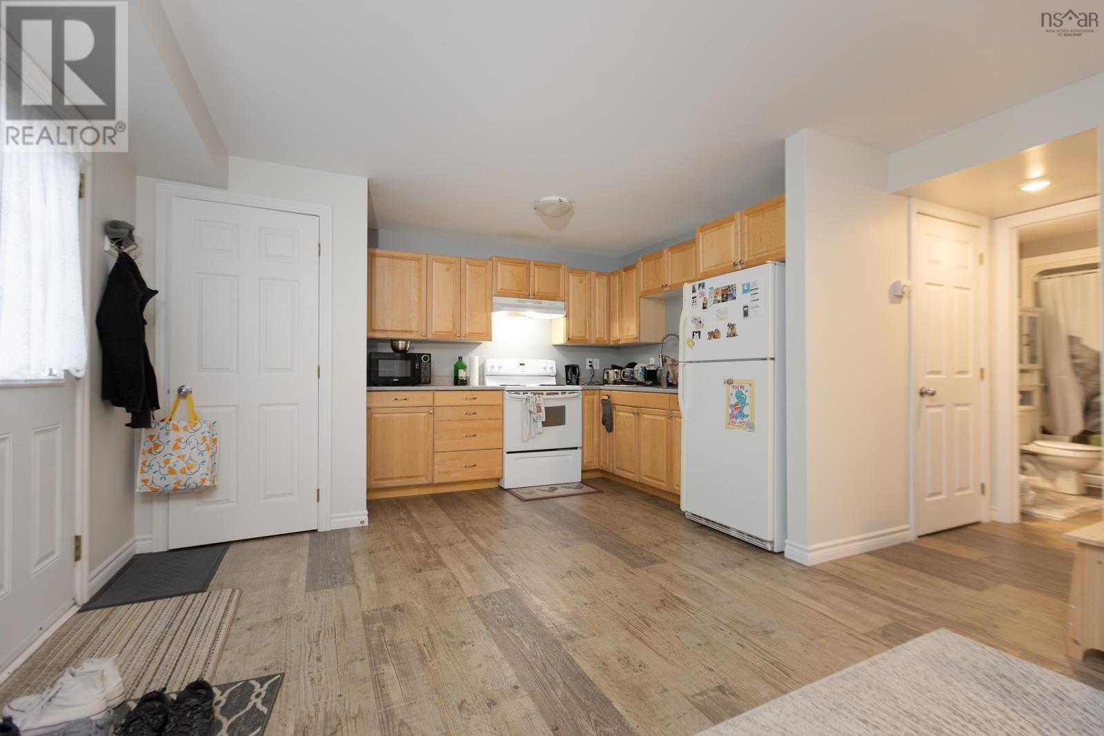 Property 16 of 49 of 132 B&C Prince Albert Road