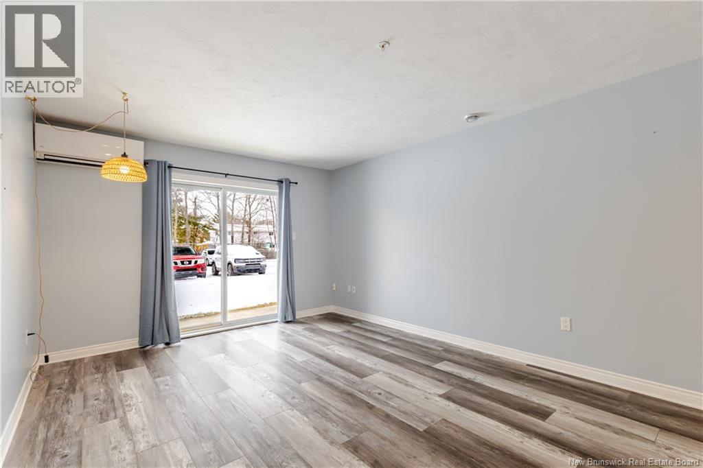 #107 158 HANWELL ROAD - 15