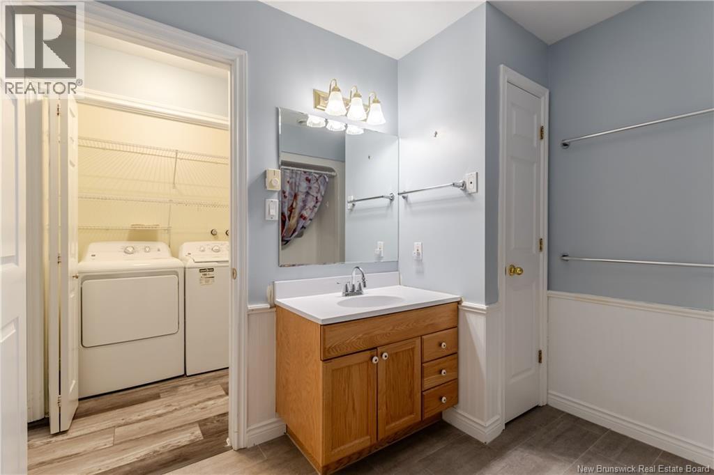 #107 158 HANWELL ROAD - 17