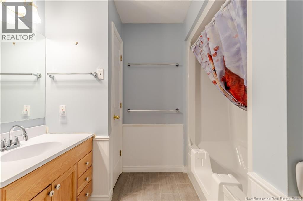 #107 158 HANWELL ROAD - 18