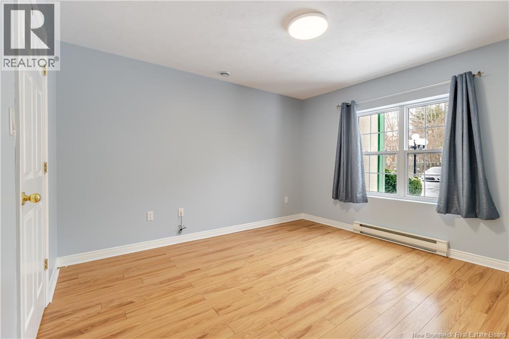 #107 158 HANWELL ROAD - 23