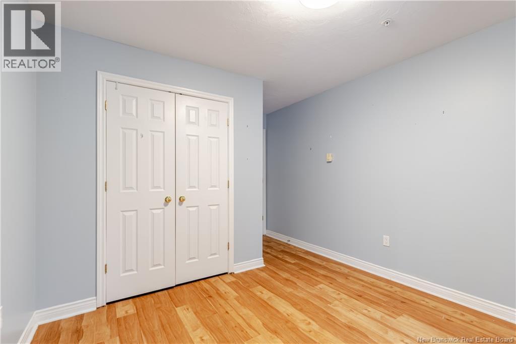 #107 158 HANWELL ROAD - 26