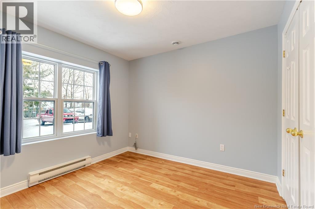 #107 158 HANWELL ROAD - 27