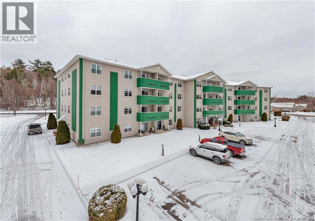 #107 158 HANWELL ROAD - 31