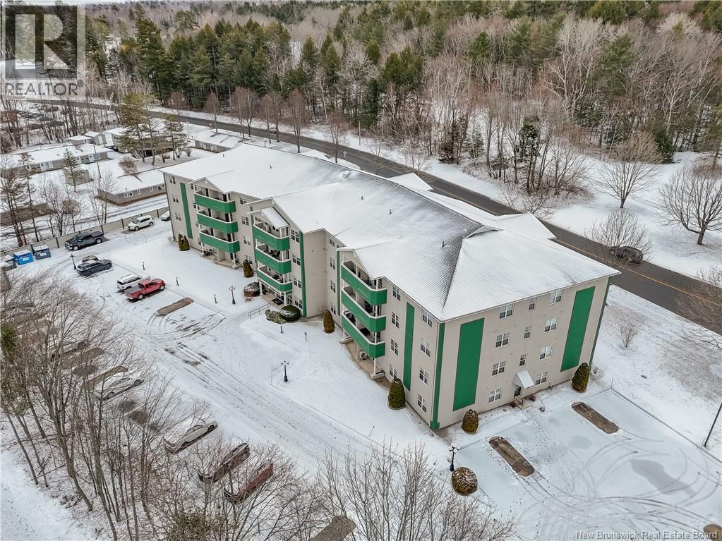 #107 158 HANWELL ROAD - 32