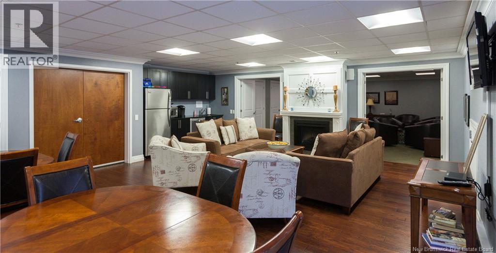 #609 243 PRINCE WILLIAM STREET - 36