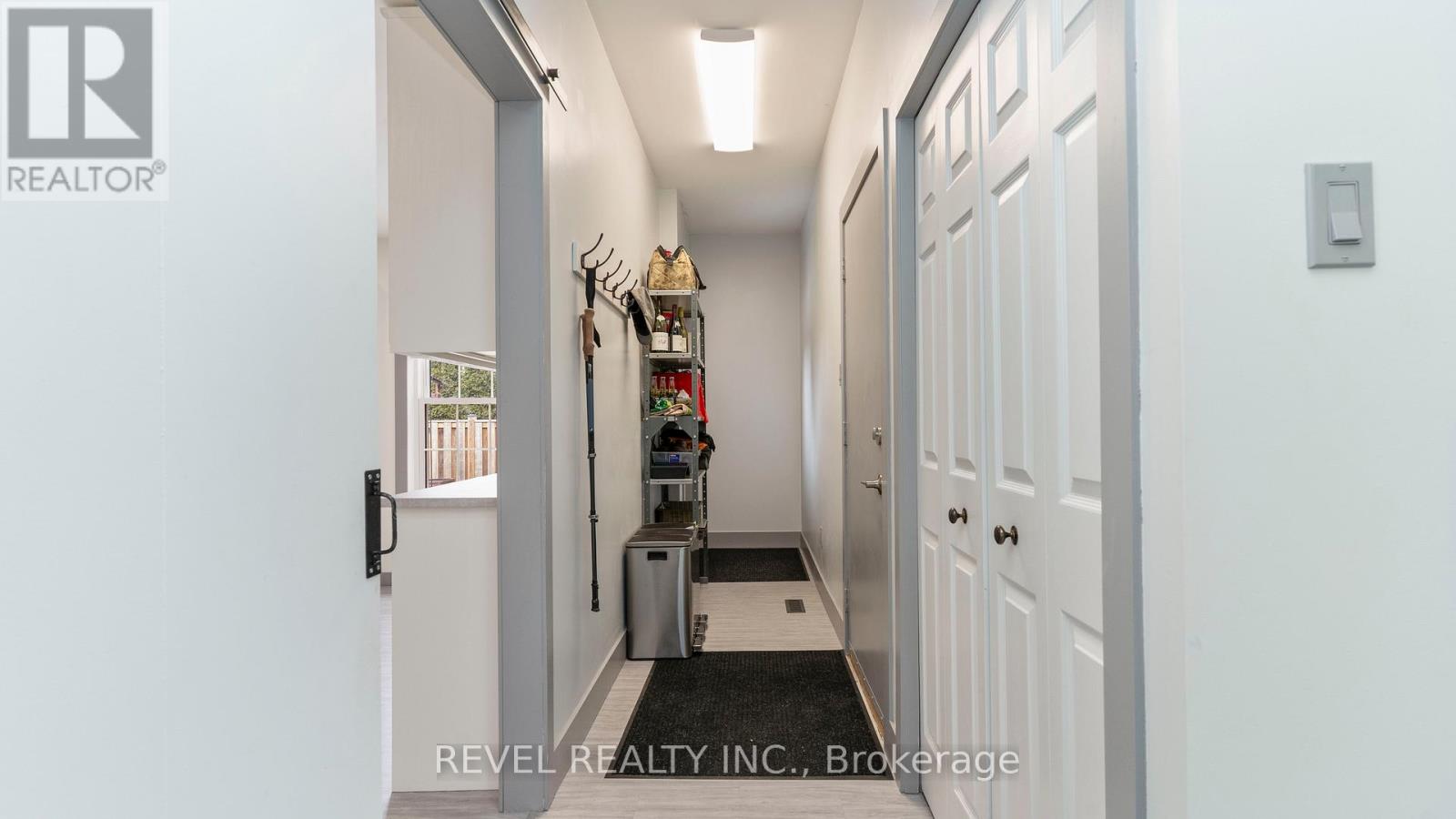 11 TALLWOOD CIRCLE Property Photo