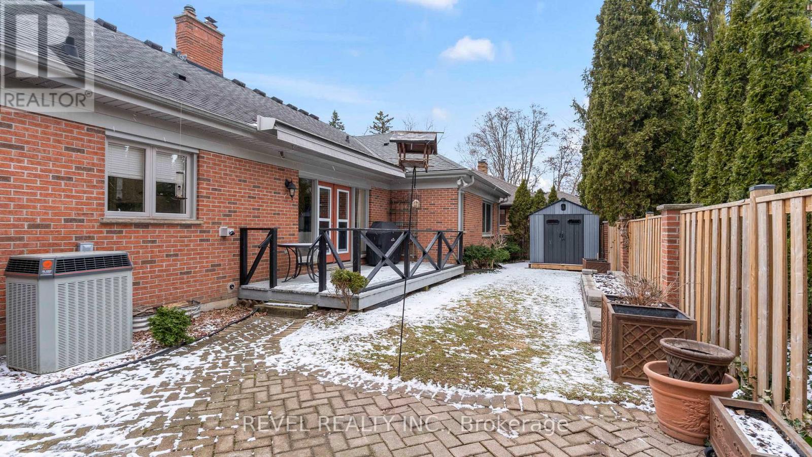 11 TALLWOOD CIRCLE Property Photo