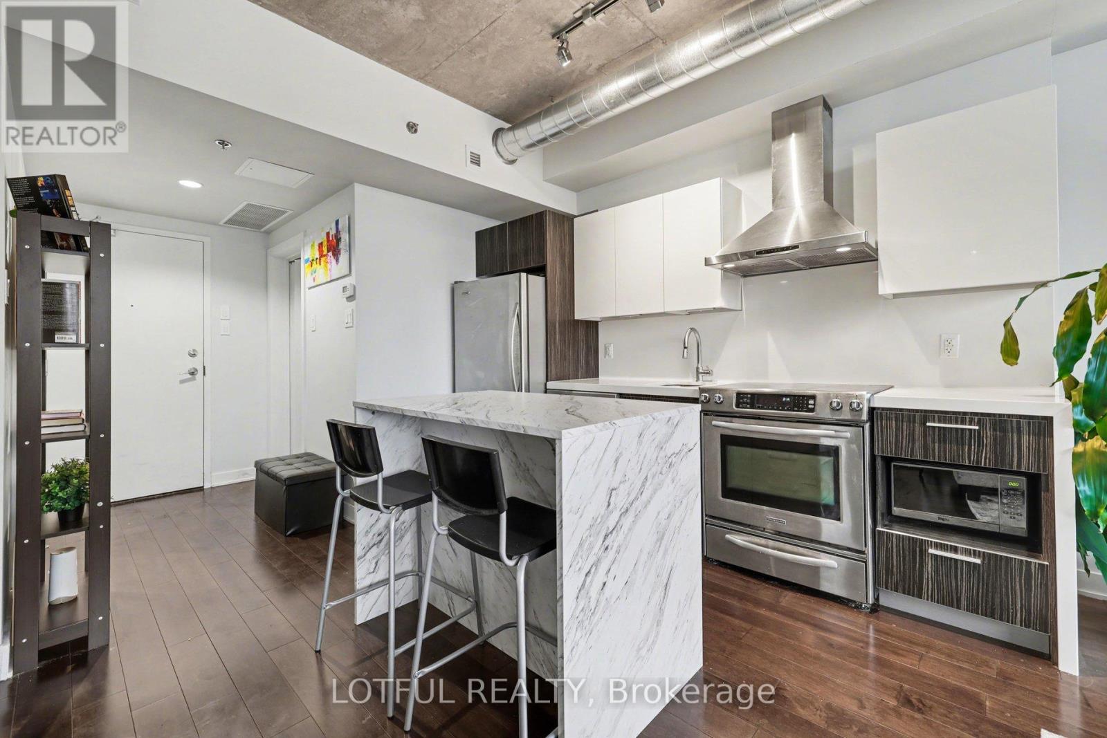#544 340 MCLEOD STREET - 9
