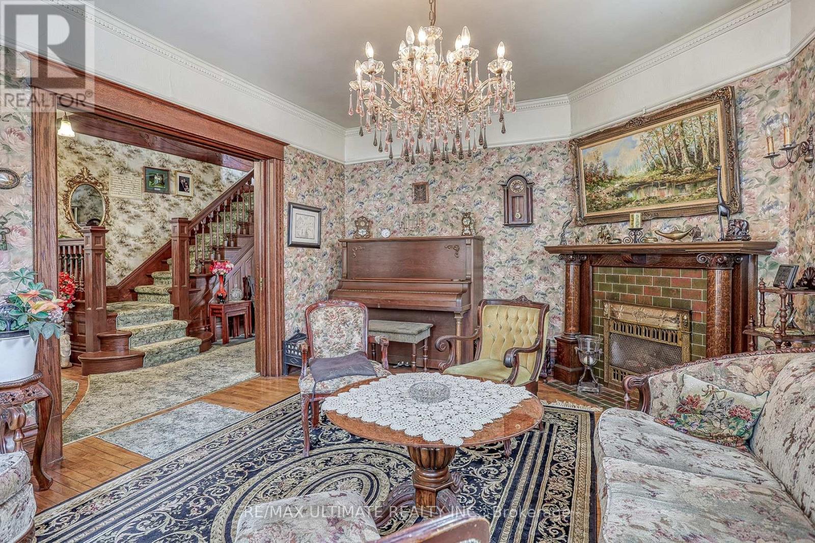 456 MANSE ROAD - 10