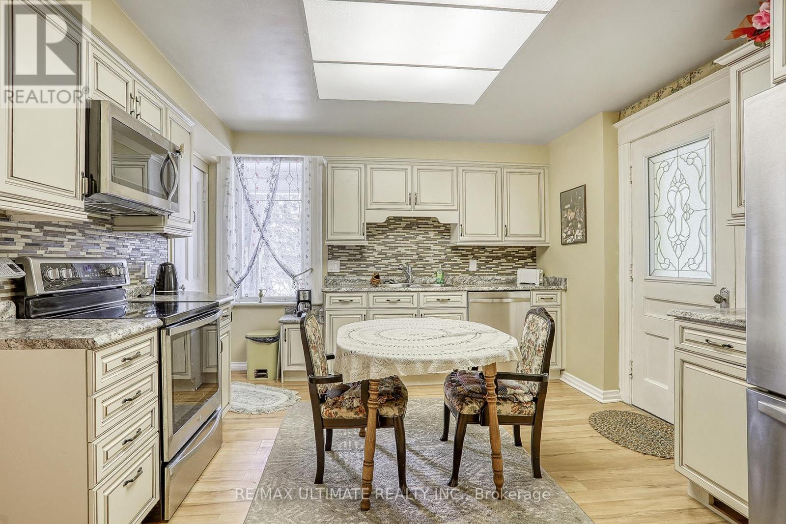 456 MANSE ROAD - 24