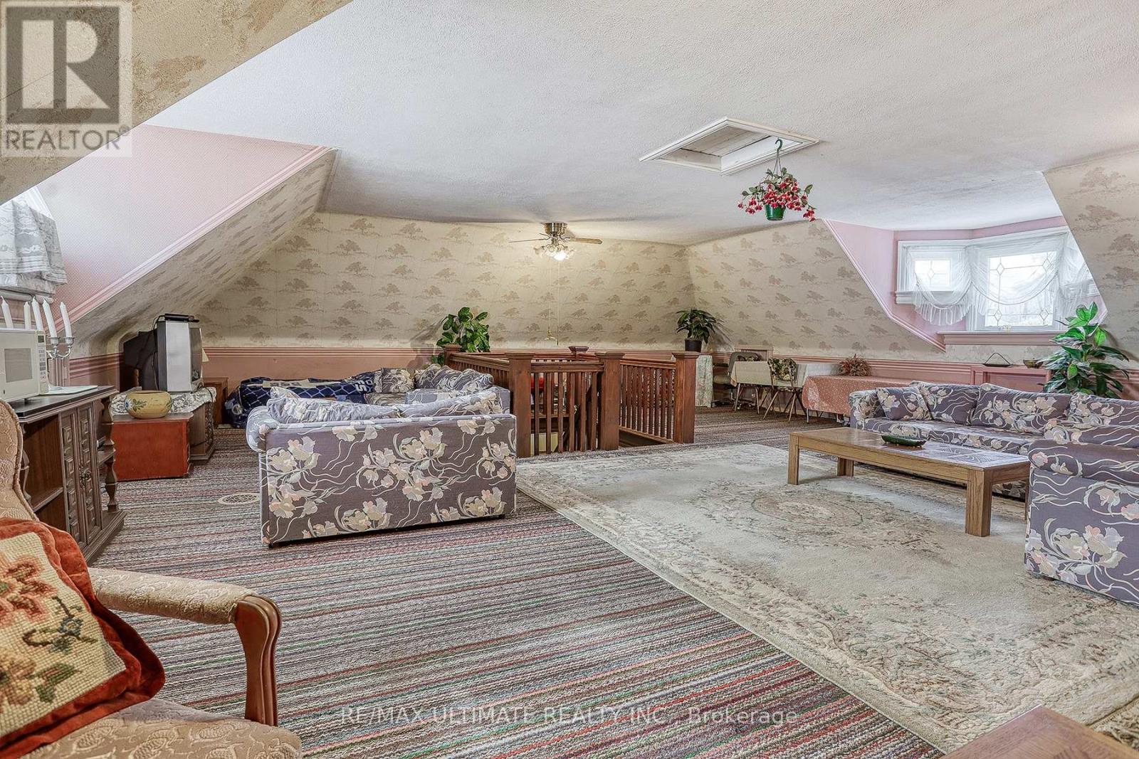 456 MANSE ROAD - 38
