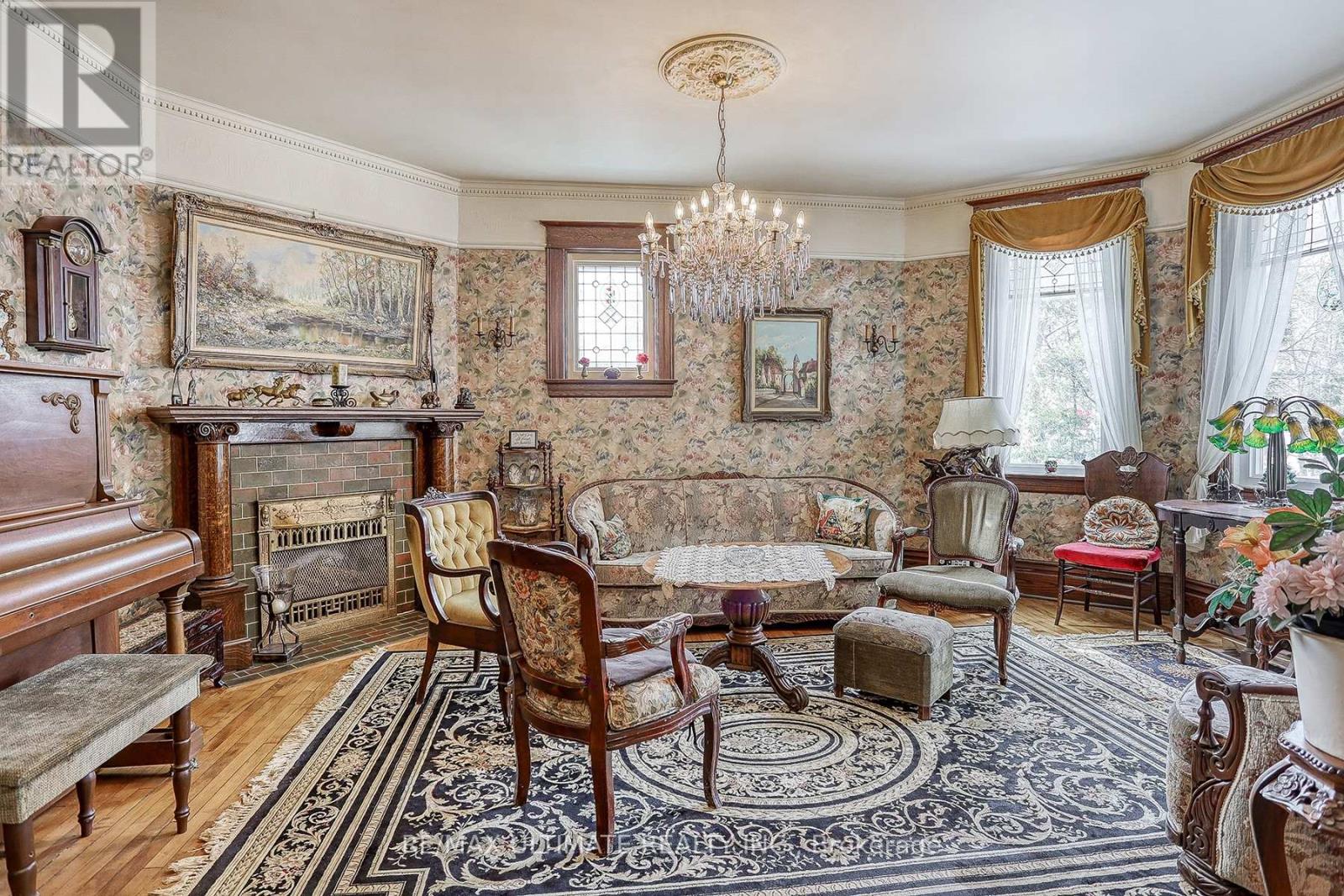 456 MANSE ROAD - 9