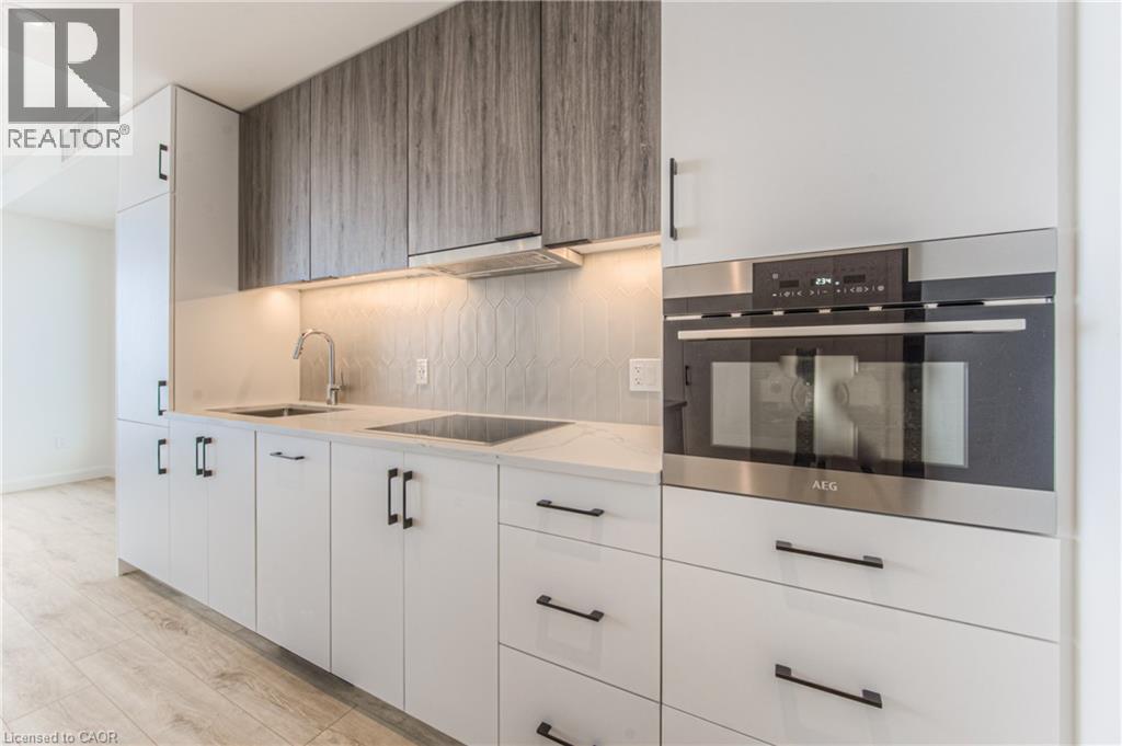 #1112 741 KING STREET W - 14