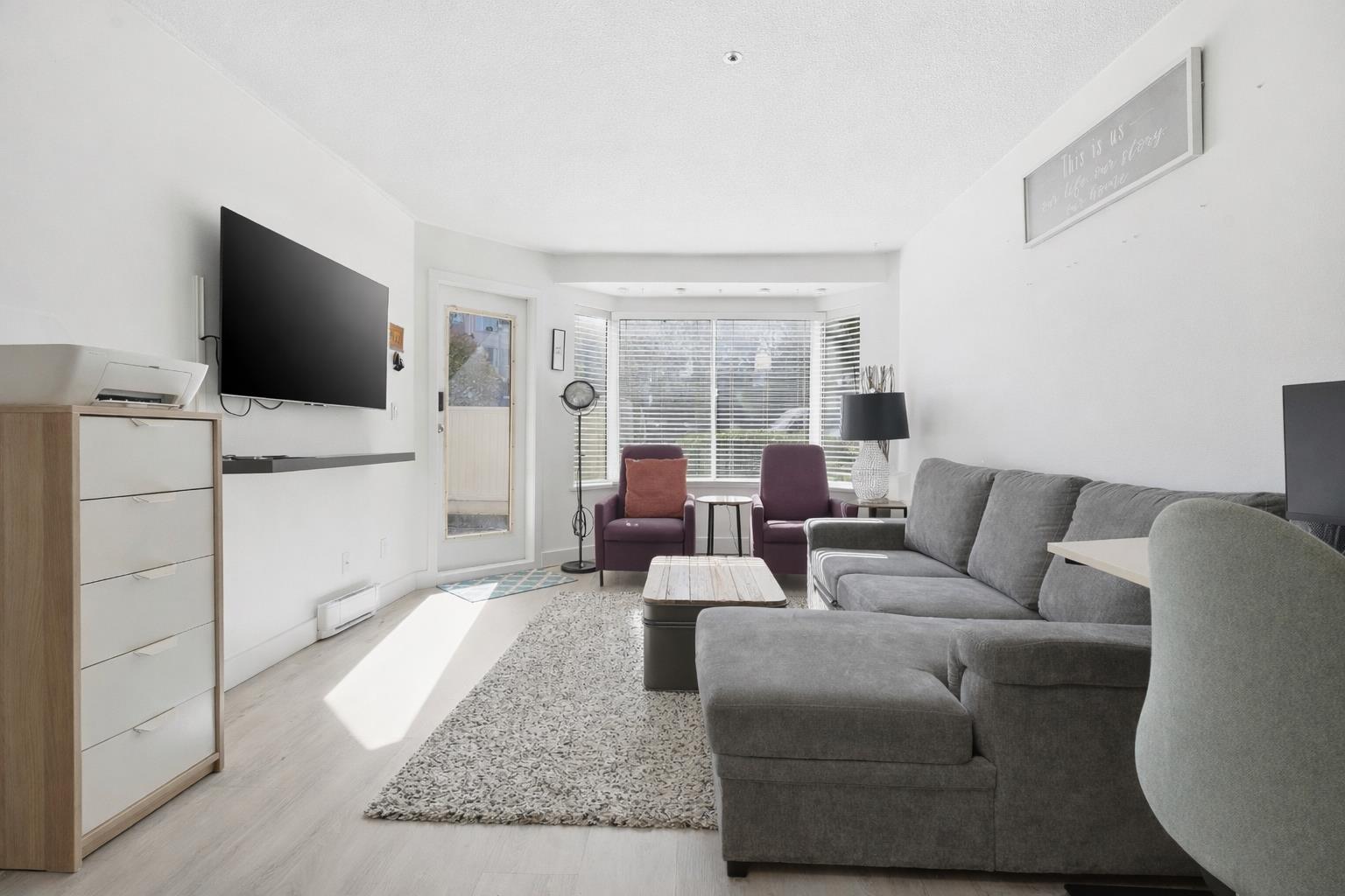 131 33173 OLD YALE Road - photo 2