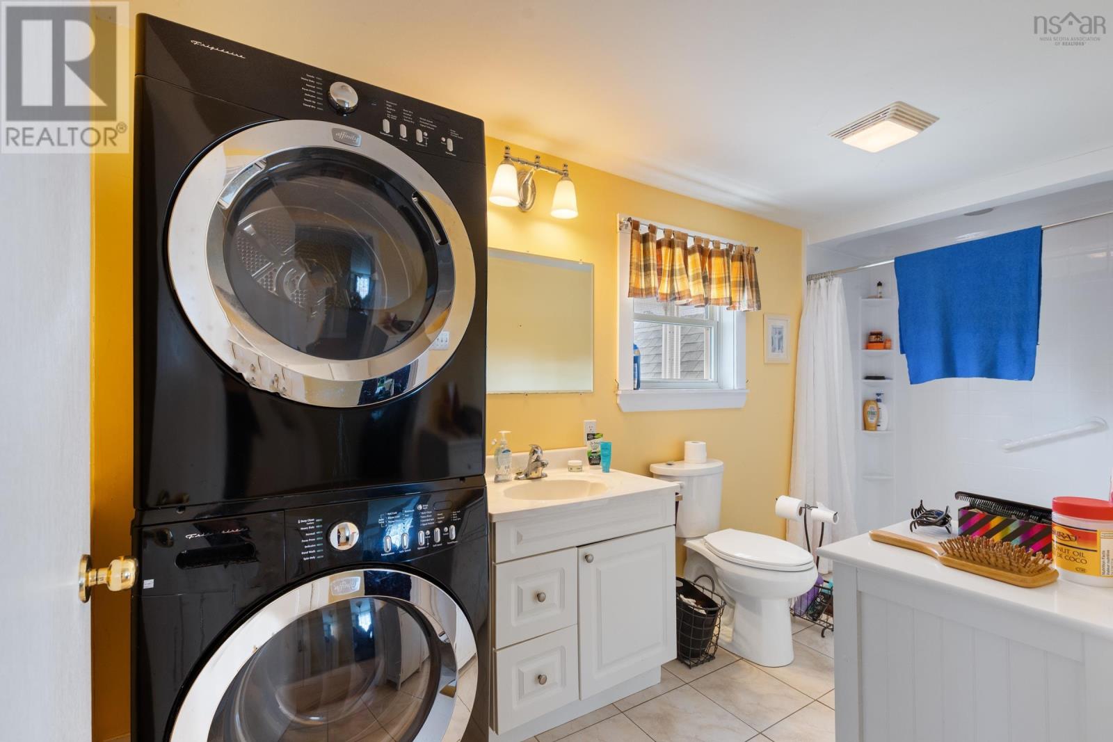 Property 30 of 42 of 1900 Highway 1