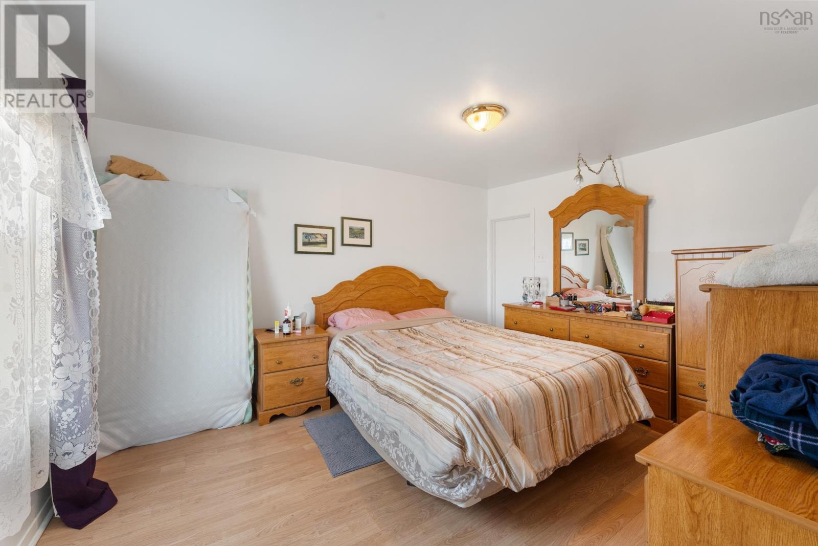 Property 9 of 42 of 1900 Highway 1