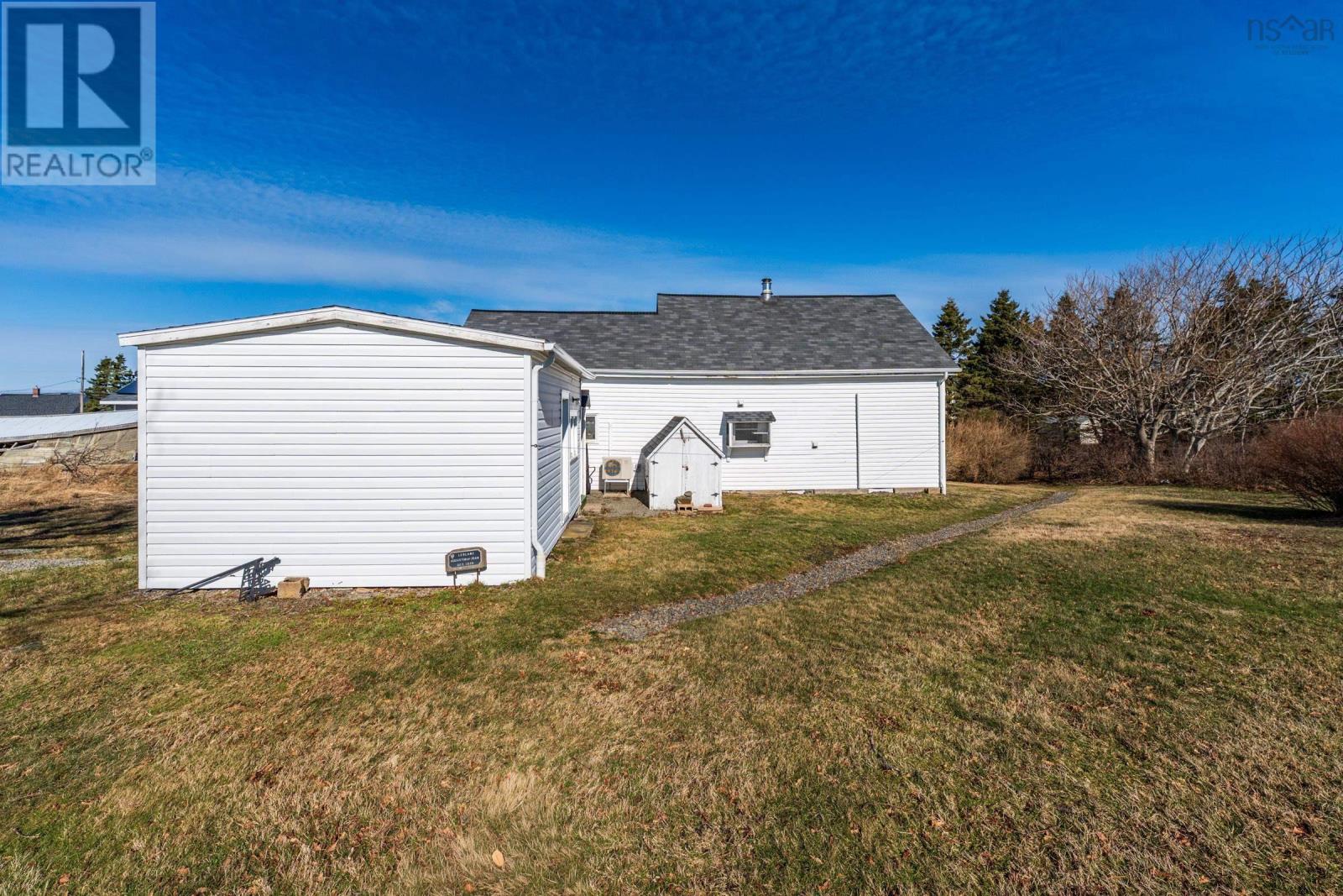 Property 6 of 42 of 1900 Highway 1