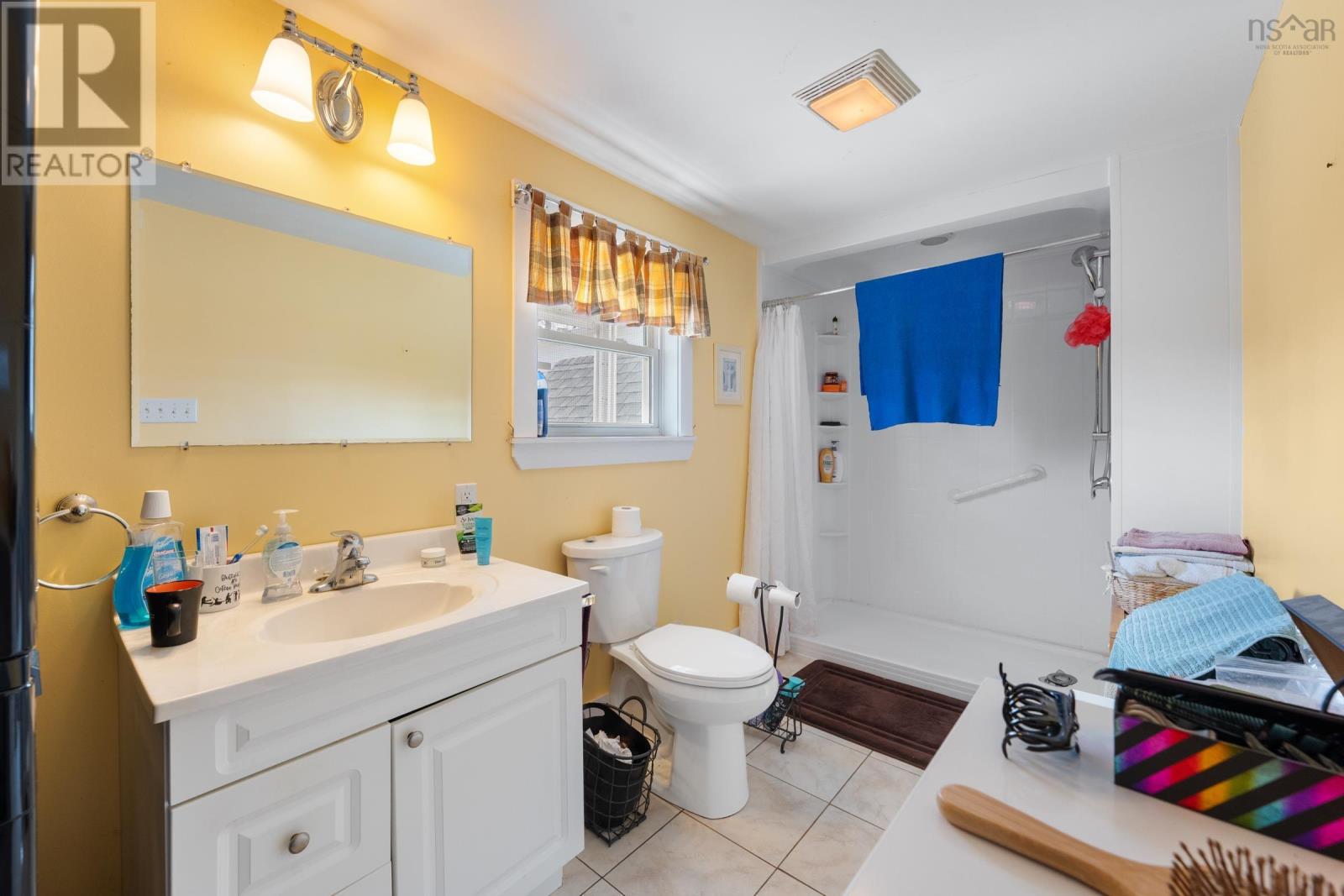 Property 15 of 42 of 1900 Highway 1