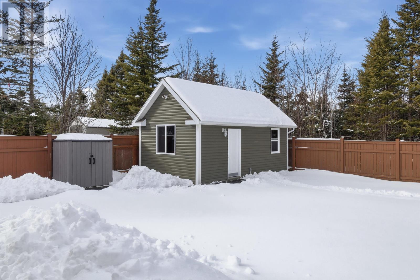 Property 24 of 43 of 71 Longard Drive