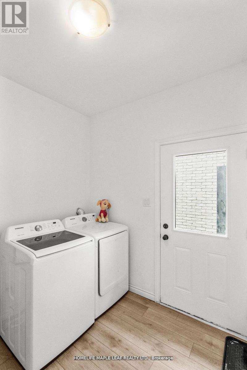 93 MIDDLETON AVENUE - 22