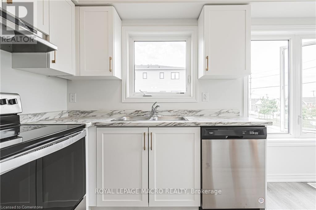 9B BINGHAM ROAD,Hamilton (McQuesten),,
