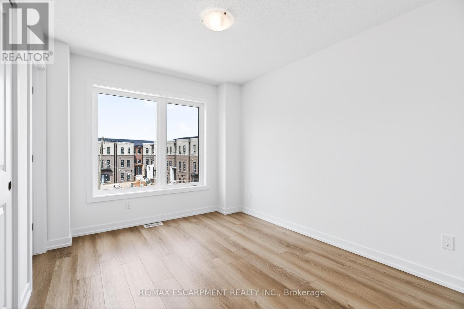 55 GREAT FALLS BOULEVARD - 33