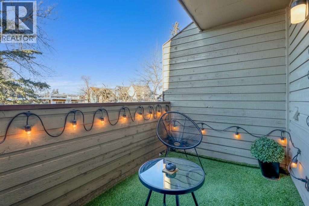 Single Family House for Sale in    Street SW Killarney/Glengarry Calgary 