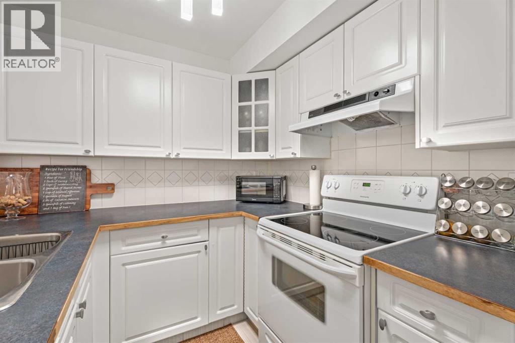 Single Family House for Sale in    Street SW Killarney/Glengarry Calgary 