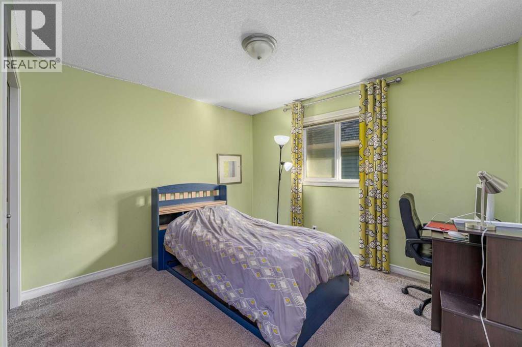 Single Family House for Sale in  Evanspark Circle NW Evanston Calgary 