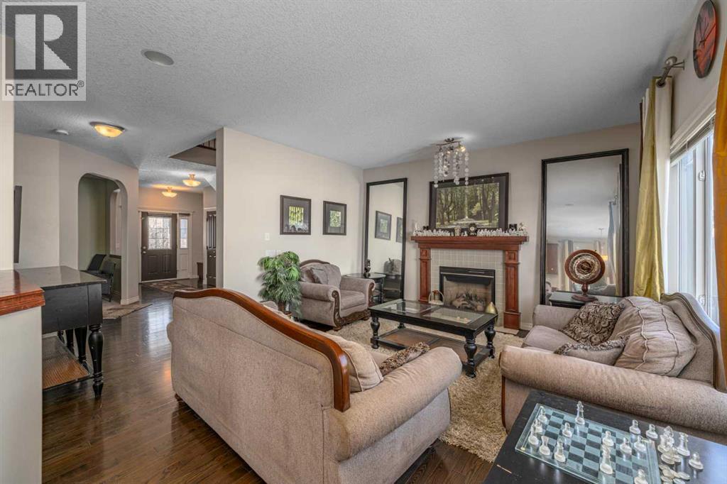 Single Family House for Sale in  Evanspark Circle NW Evanston Calgary 