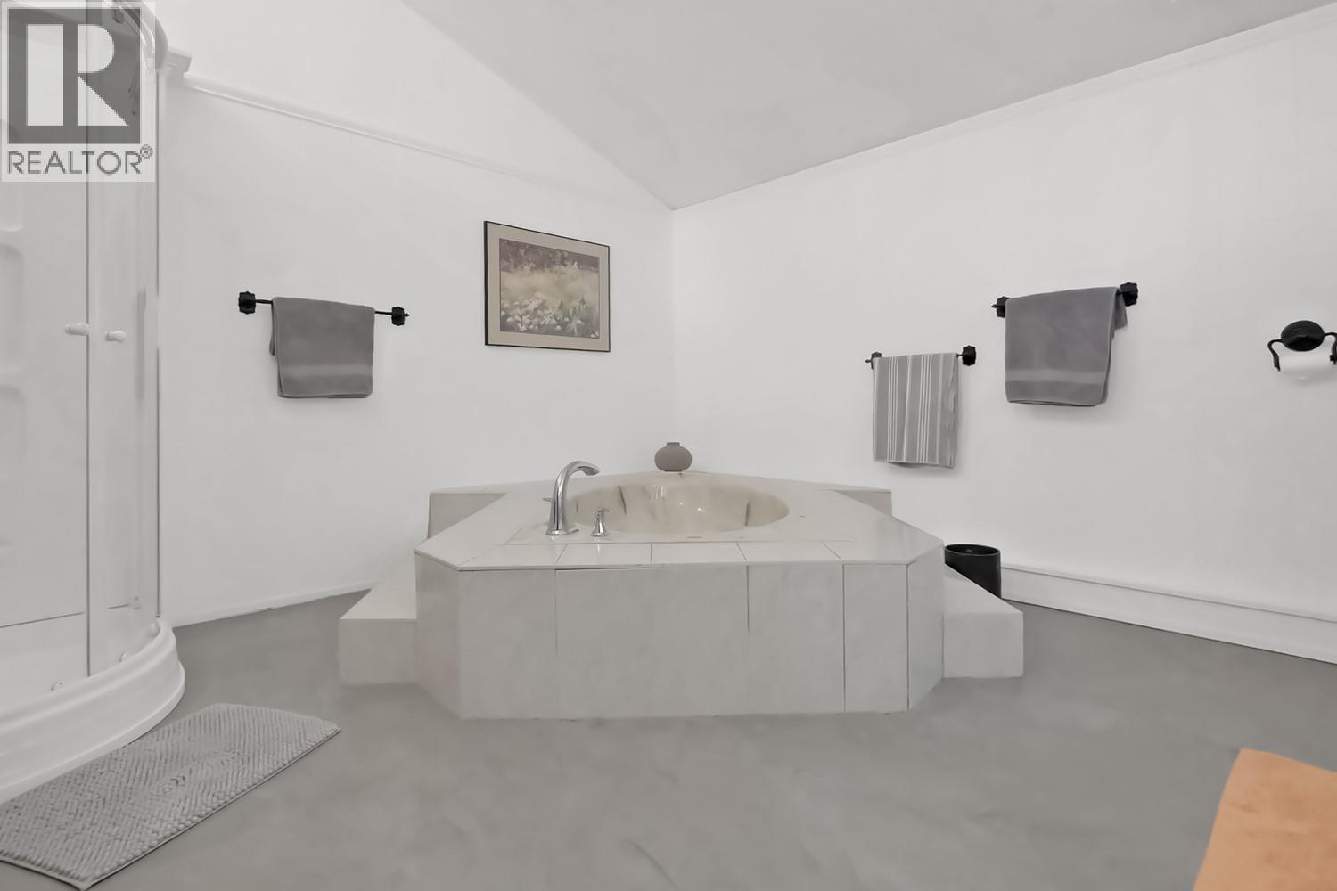 5290 Trepanier Bench Road, Peachland