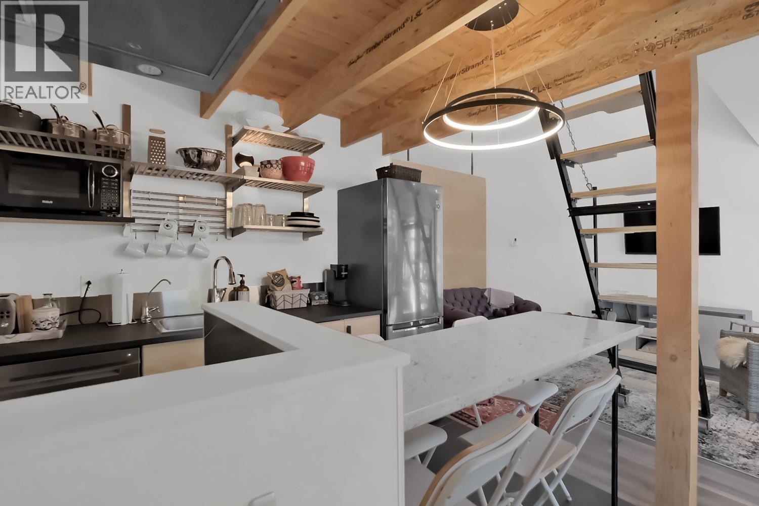 5290 Trepanier Bench Road, Peachland