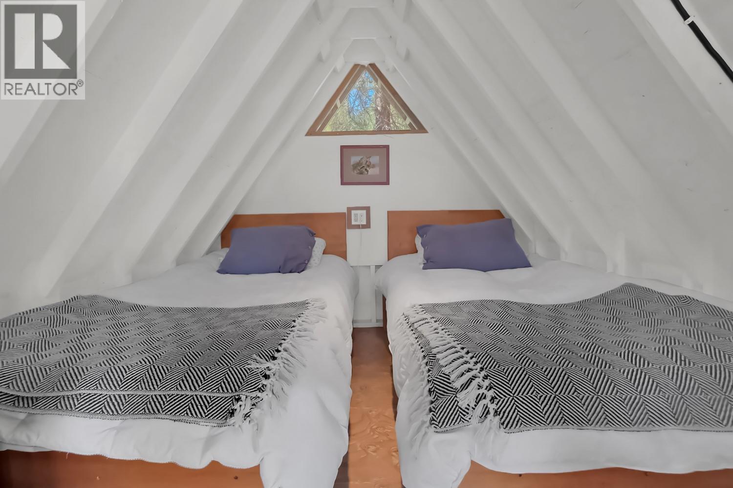 5290 Trepanier Bench Road, Peachland