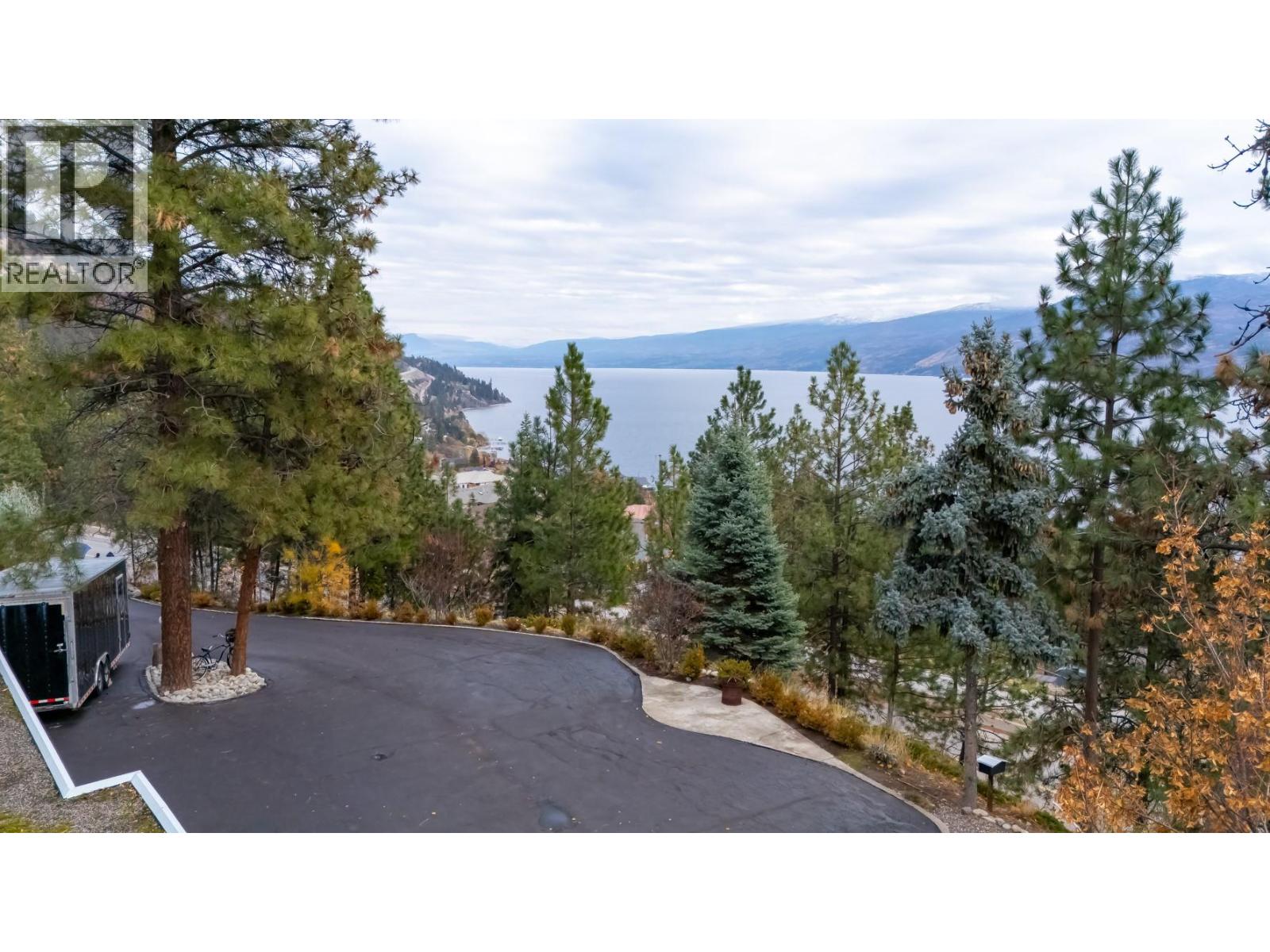 5290 Trepanier Bench Road, Peachland