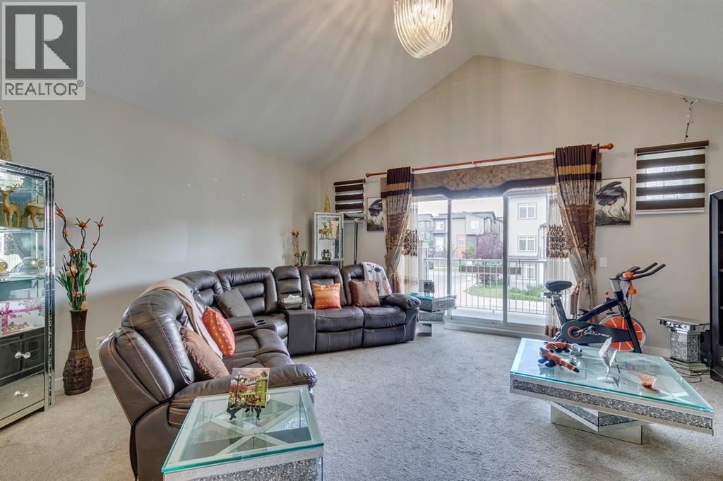 Single Family House 4 Level for Sale in  Sage Bluff Drive NW Sage Hill Calgary 