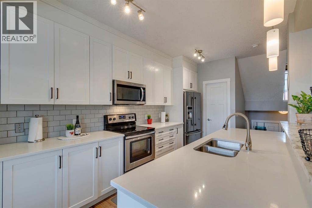 Single Family House 4 Level for Sale in  Sage Bluff Drive NW Sage Hill Calgary 