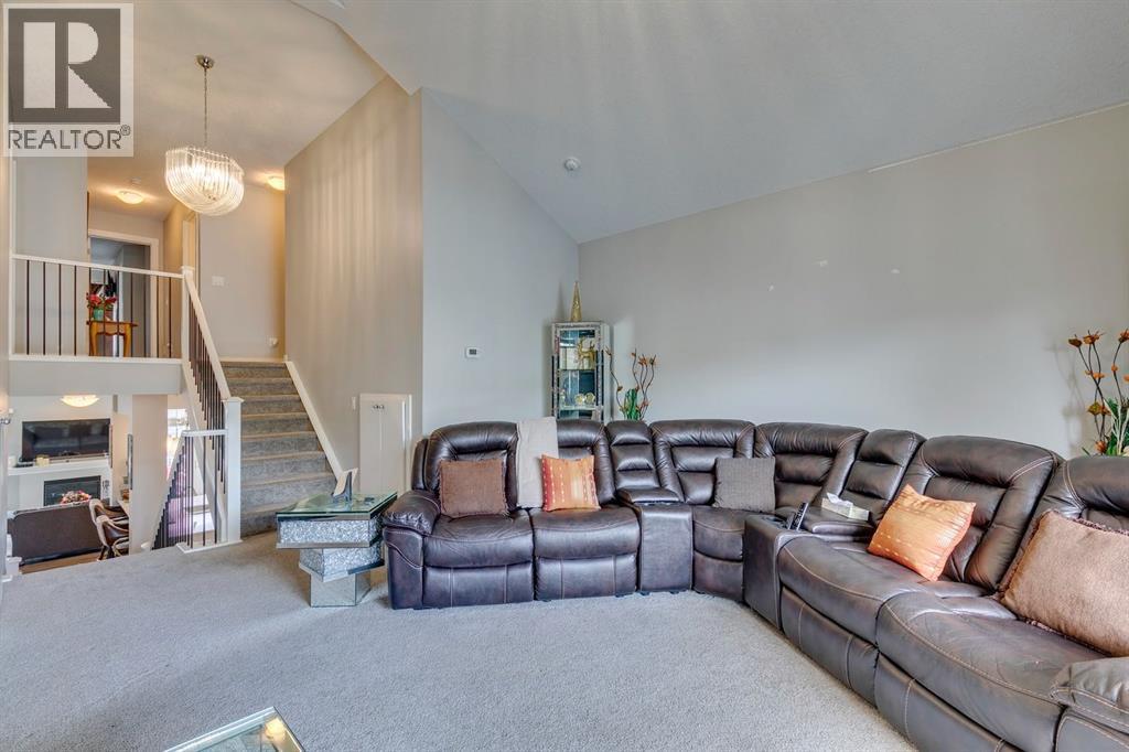 Single Family House 4 Level for Sale in  Sage Bluff Drive NW Sage Hill Calgary 