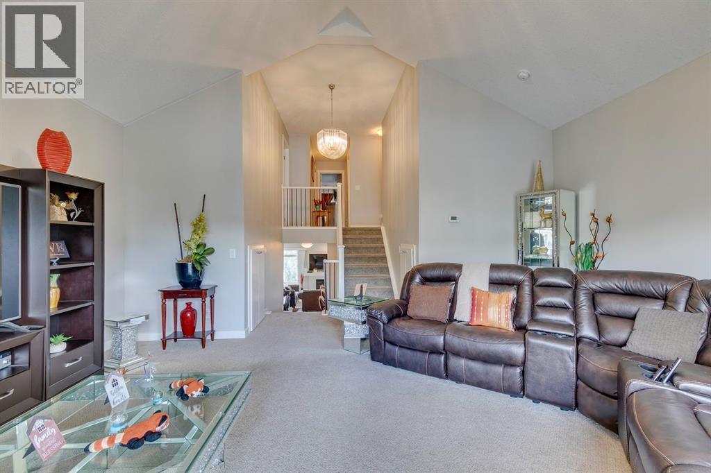 Single Family House 4 Level for Sale in  Sage Bluff Drive NW Sage Hill Calgary 