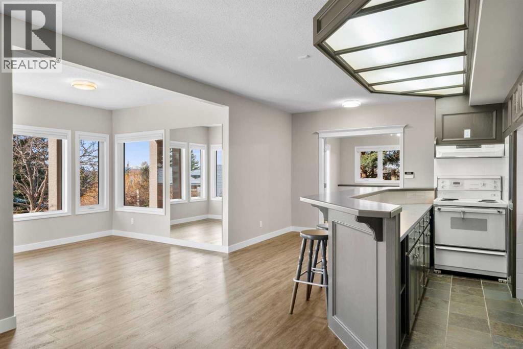 Single Family House for Sale in  Sienna Hills View SW Signal Hill Calgary 