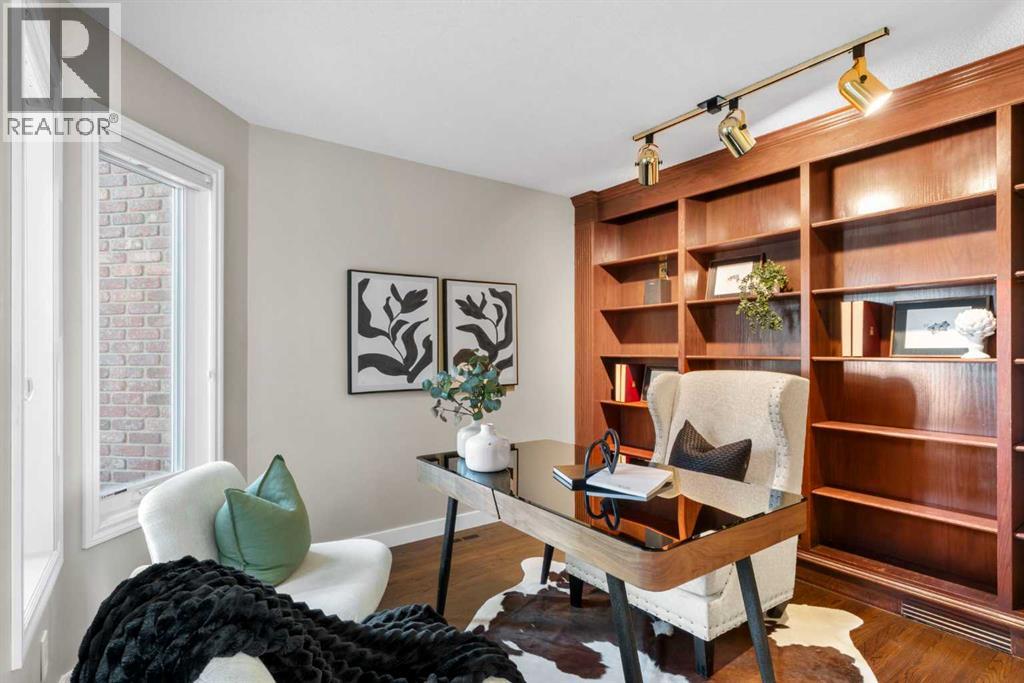 Single Family House for Sale in  Sienna Hills View SW Signal Hill Calgary 