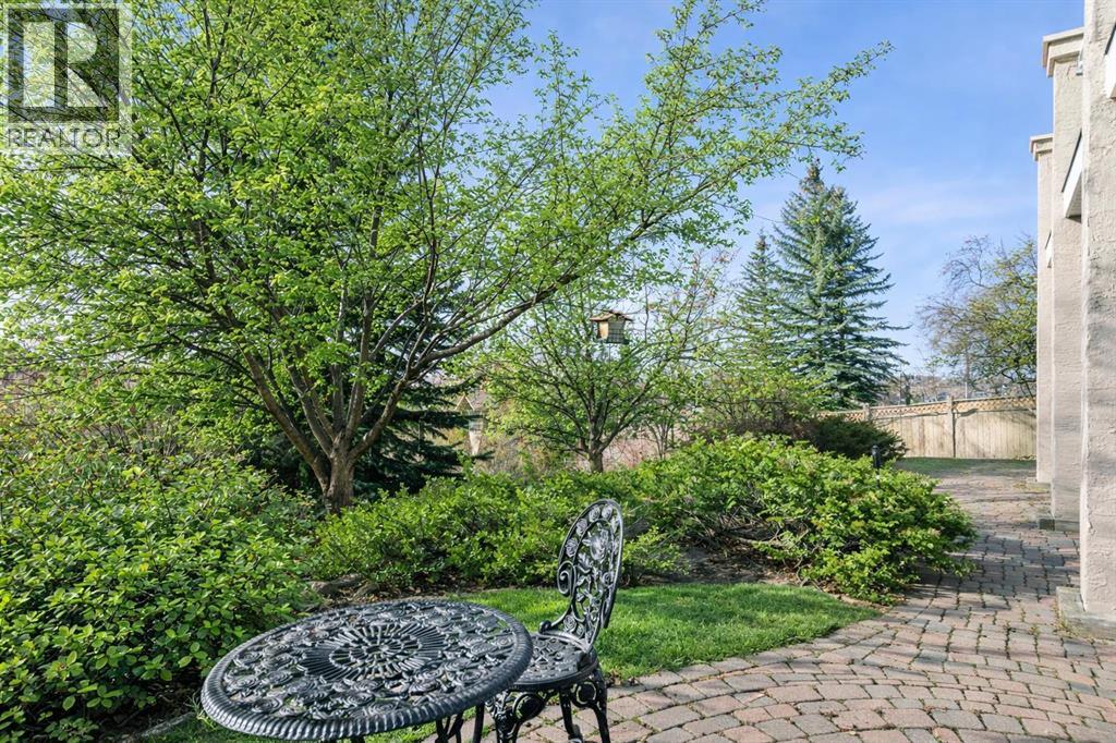 108 Sienna Hills View SW, Calgary, Alberta