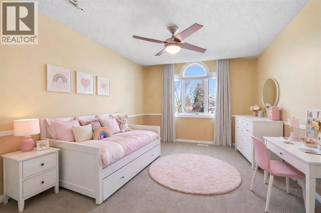 Single Family House for Sale in  Sienna Hills View SW Signal Hill Calgary 