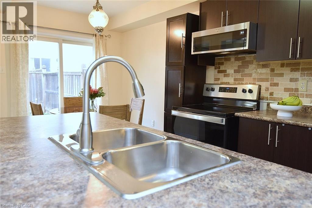 9 LYNCH Crescent - 14