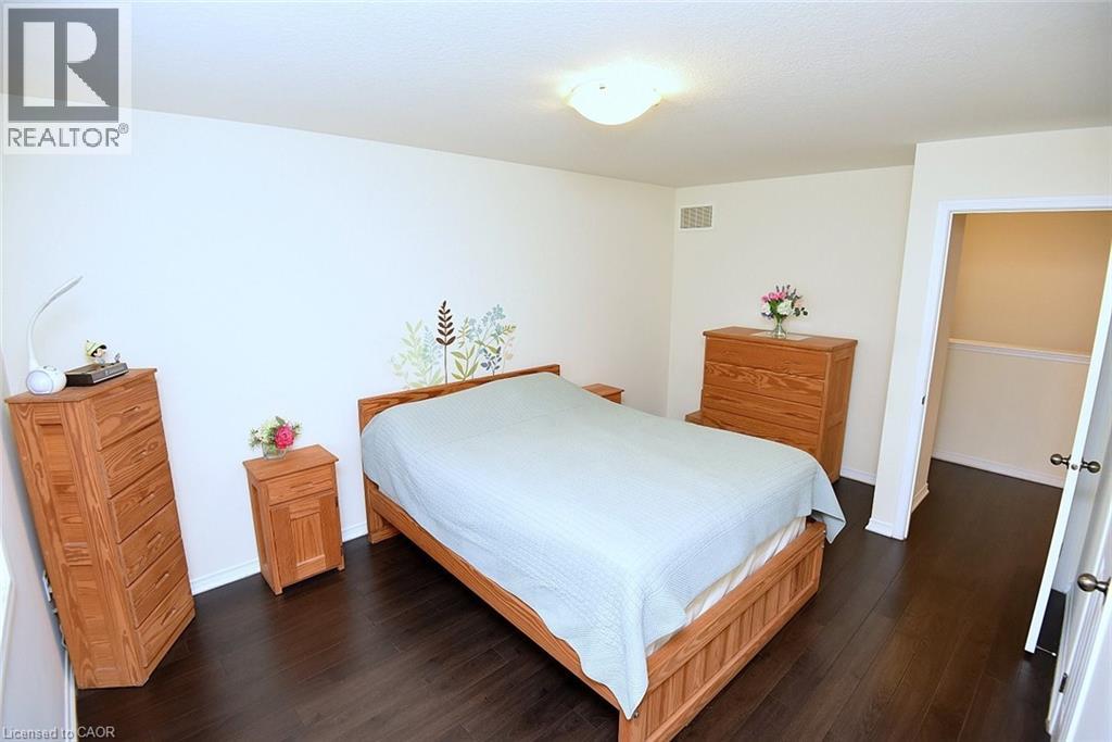 9 LYNCH Crescent - 22