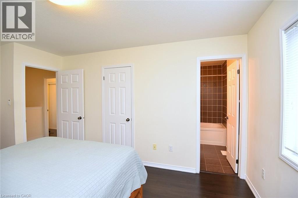 9 LYNCH Crescent - 23