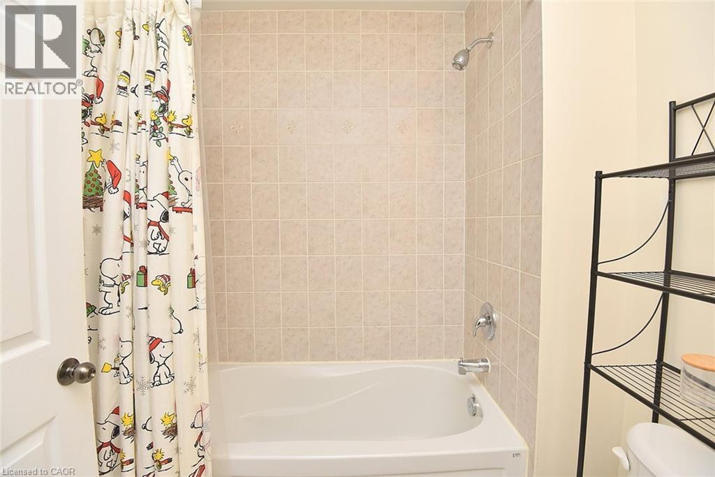 9 LYNCH Crescent - 29