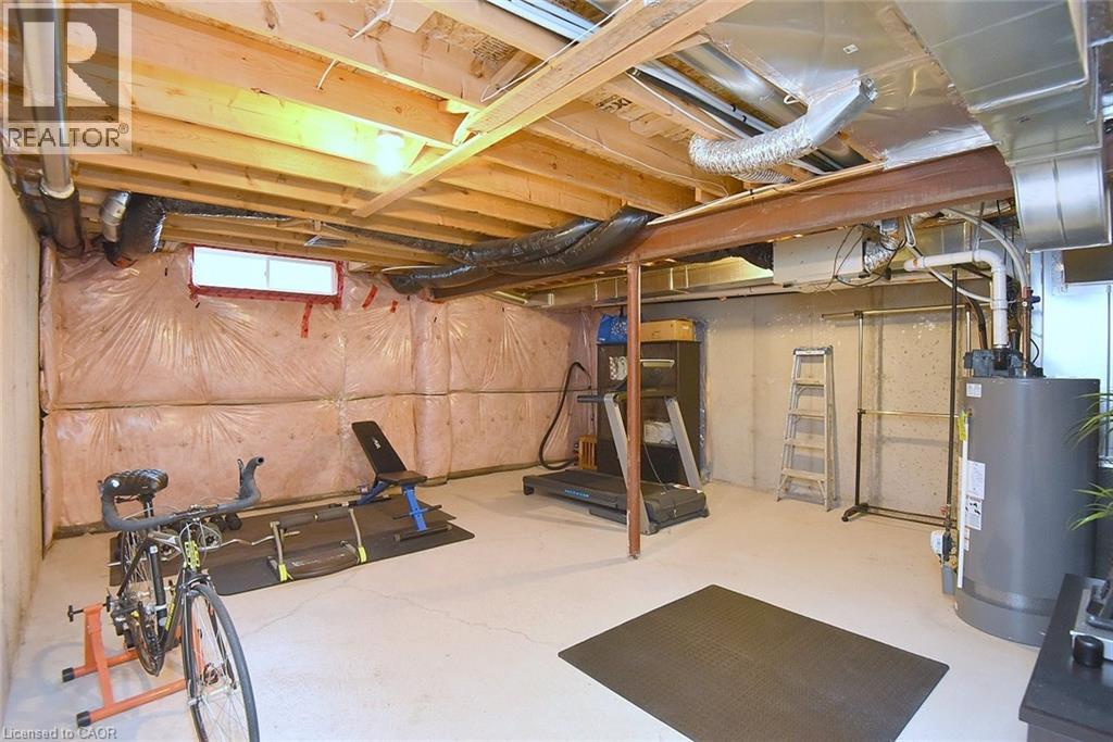 9 LYNCH Crescent - 33