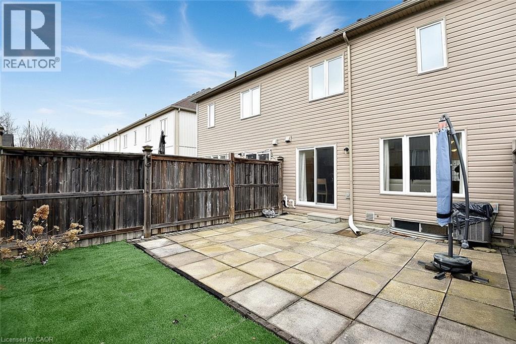 9 LYNCH Crescent - 34