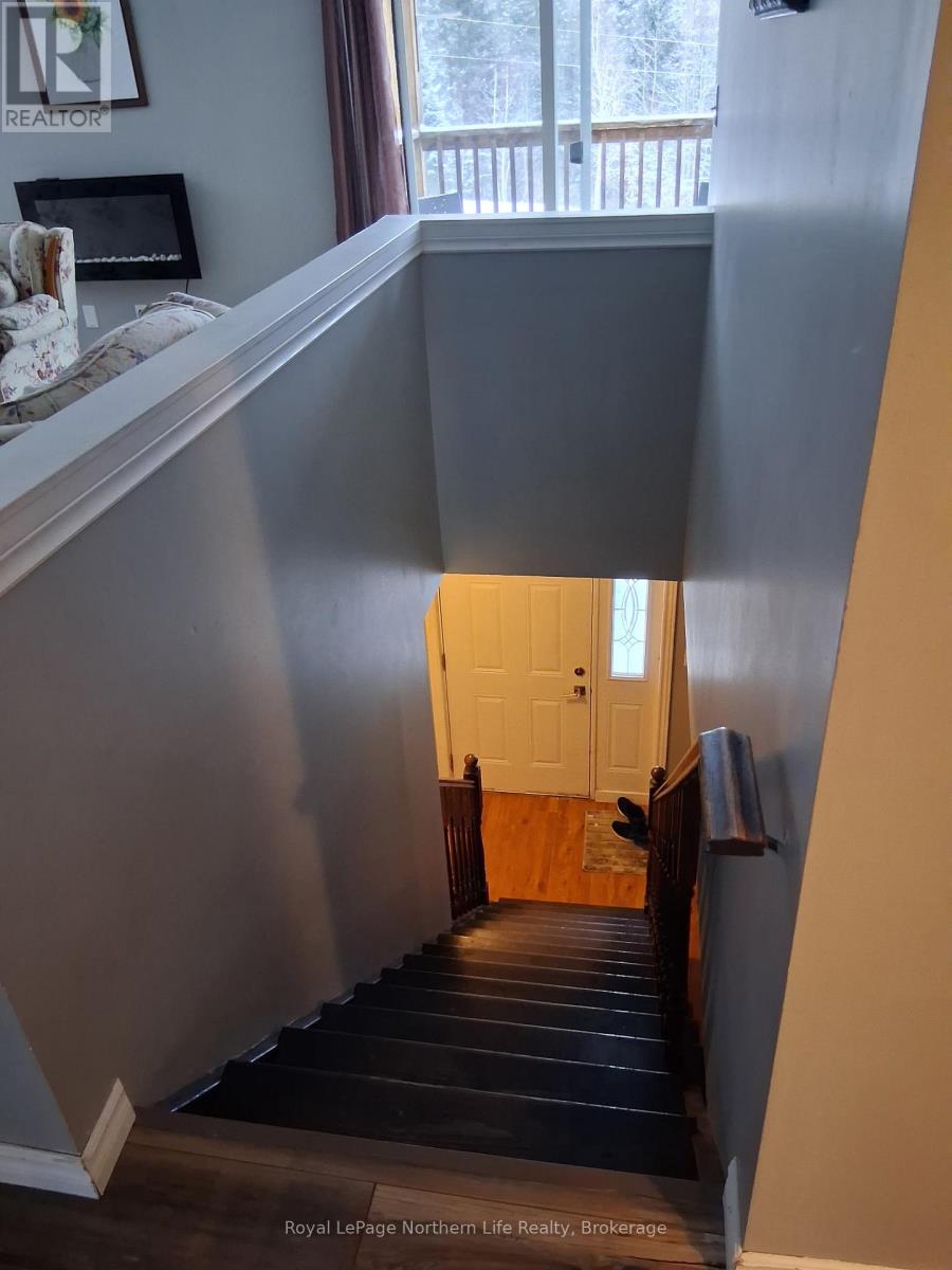 26 ARBUTUS TRAIL - 27